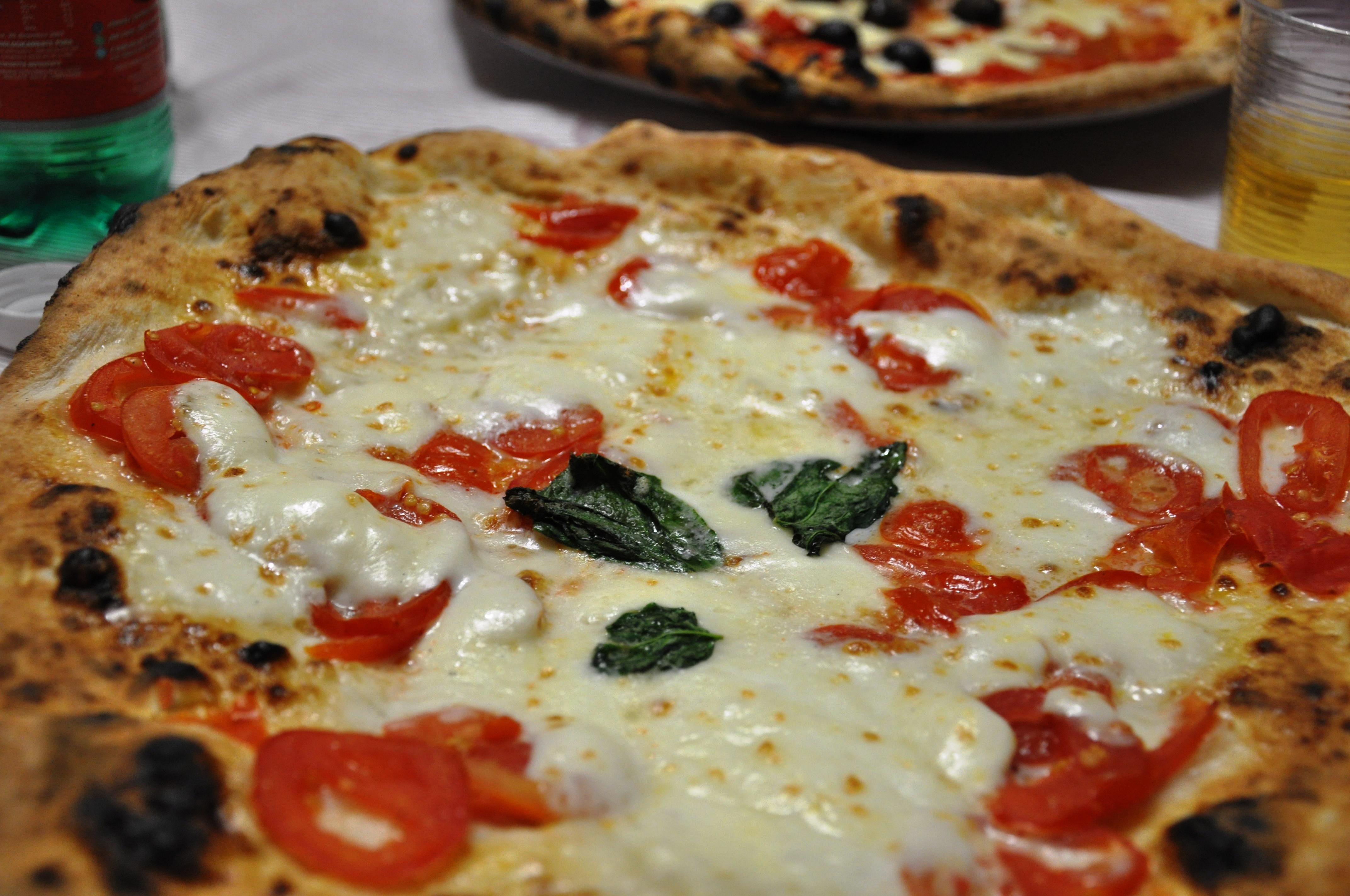 Looking for pizza in Naples? There's an app for that!