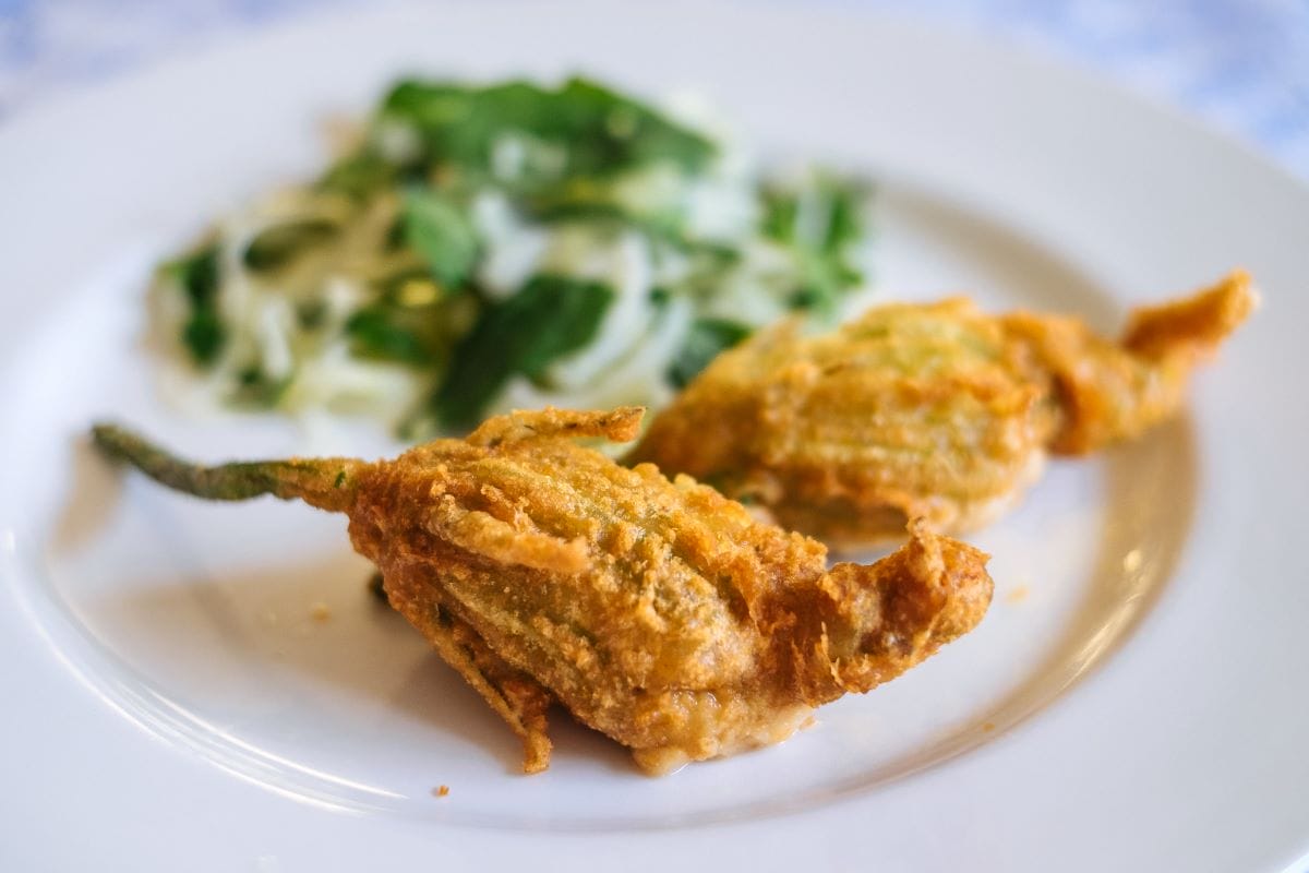 plate of fried zucchini flowers